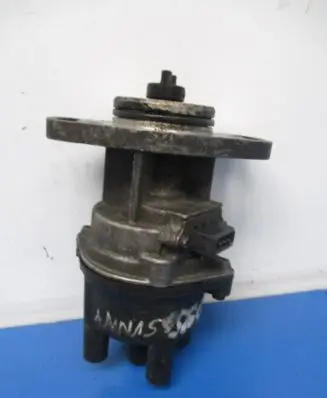 Nissan Sunny Spark distributor 