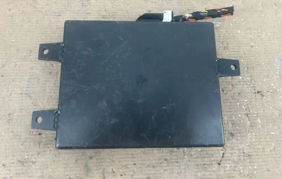 Volkswagen Tiguan Bluetooth control unit module 1K8035730D 2008DJ2465 00233D1D40A7