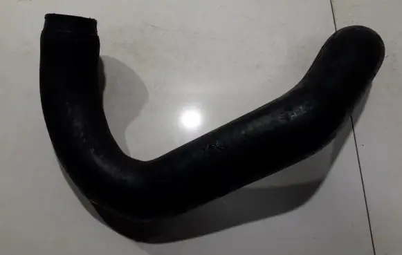 Audi A6 S6 C5 4B Intercooler hose/pipe 4b0145746a