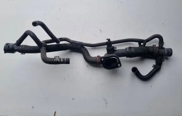 Volkswagen Golf V Engine coolant pipe/hose 06A121133AL