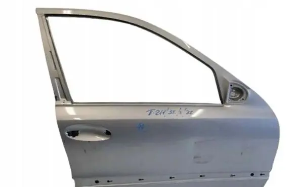 Mercedes-Benz E W211 Front door A2117201405