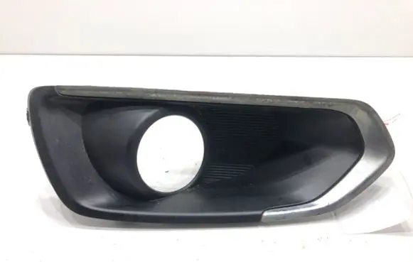 Suzuki SX4 S-Cross Front bumper lower grill