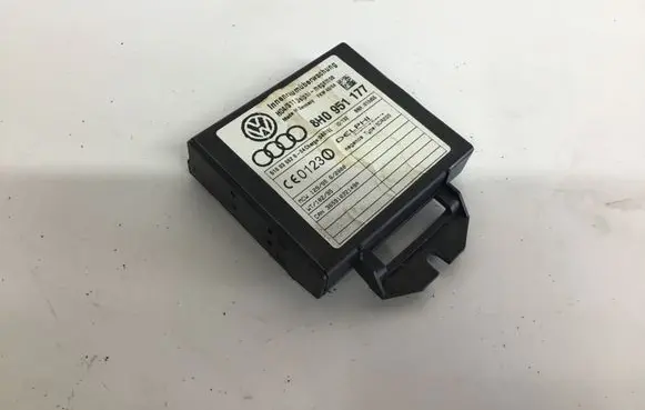 Audi A4 S4 B6 8E 8H Alarm control unit/module 8H0951177 510030620 36591032149A