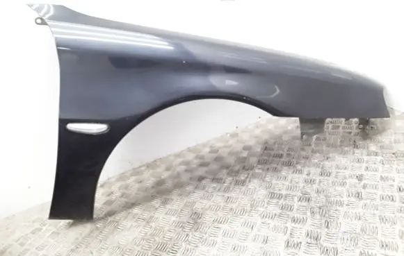 Alfa Romeo 166 Fender