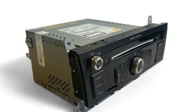 Audi A5 8T 8F Radio/CD/DVD/GPS head unit 8R1035186F