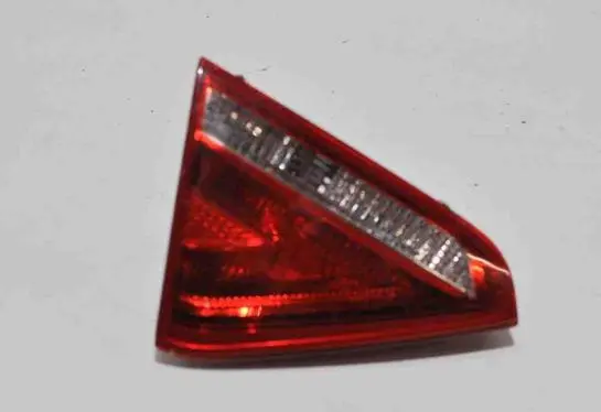 Audi A5 8T 8F Tailgate rear/tail lights 8T0945093