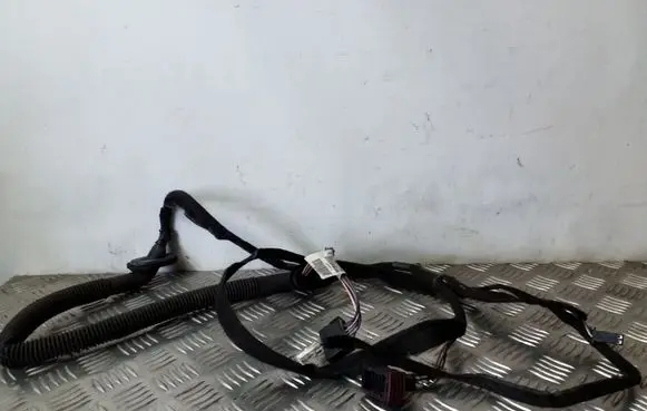 Opel Vivaro Sliding door wiring loom 93853142 8200364537
