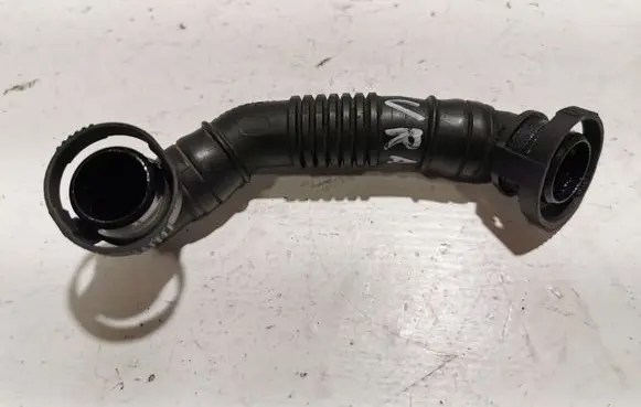 Volkswagen Touran I Breather hose/pipe 03G103493D