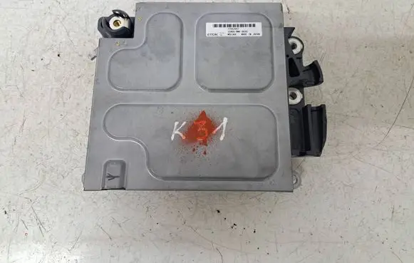 Honda Civic Voltage converter inverter 1C800RMX0033