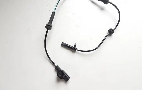 Mitsubishi Outlander IV ABS brake wheel speed sensor 479106RA0A T022109100560