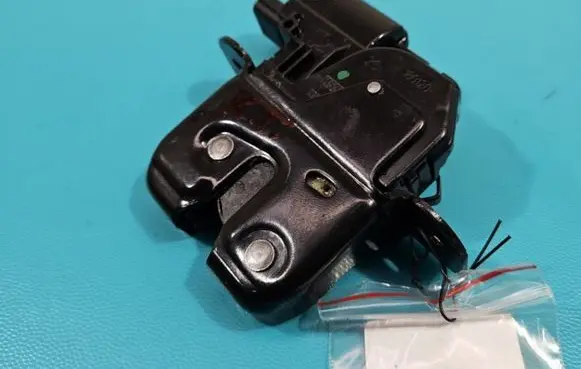 Renault Clio IV Tailgate/trunk/boot lock/catch/latch 905039428R IMPRK1399957