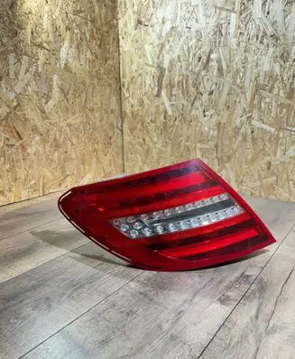 Mercedes-Benz C W204 Rear/tail lights 2048205464 601000 601003