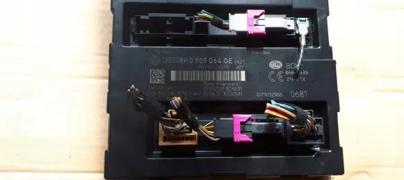 Audi A4 S4 B8 8K Comfort/convenience module 8K0907064GE
