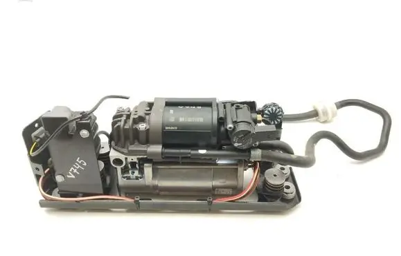 Rolls-Royce Ghost I Air suspension compressor/pump 6782222