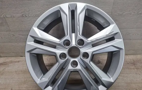 Audi Q2 - R17 alloy rim 81A601025AJ