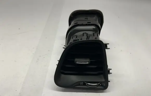 Dodge Challenger Dashboard air vent grill cover trim 5LE82DX9AE 5LE16TRMAA