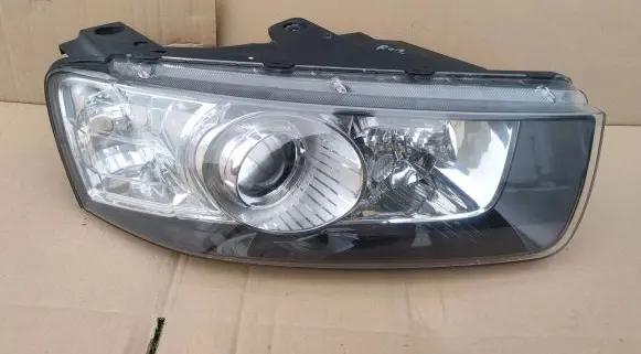 Chevrolet Captiva Headlight/headlamp 95937922
