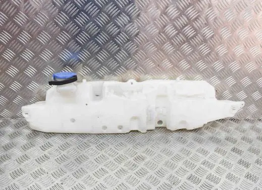 Windshield washer fluid reservoir/tank