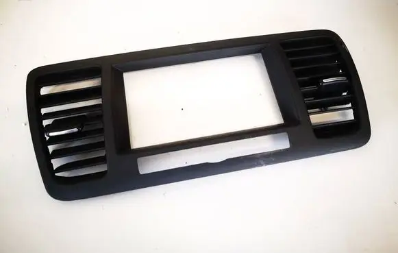 Dash center air vent grill
