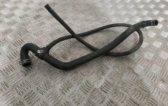 Mercedes-Benz S W221 Engine coolant pipe/hose A2218304096