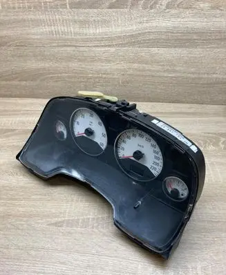 Opel Zafira A Speedometer (instrument cluster) 24461761JN