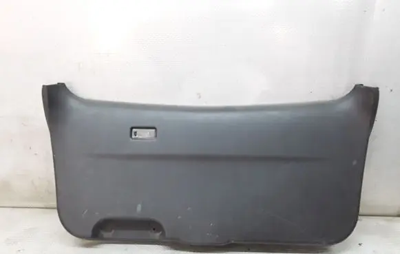 Mazda MPV Tailgate trim