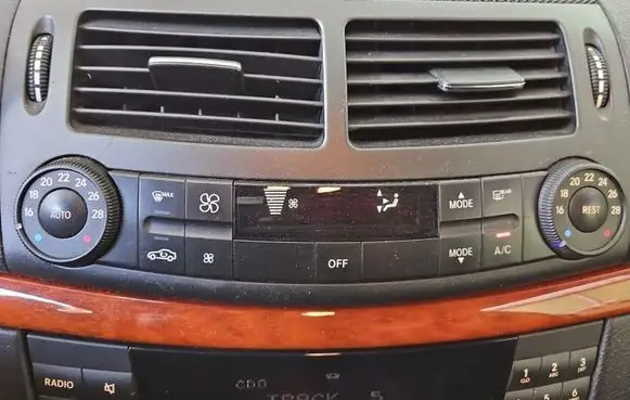 Mercedes-Benz E W211 Climate control/heater control trim 2118302290 IMPRK1520746