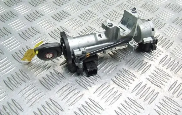 Opel Agila B Ignition key/card 