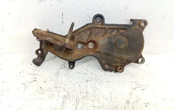 Toyota Corolla Verso E121 Engine mounting bracket