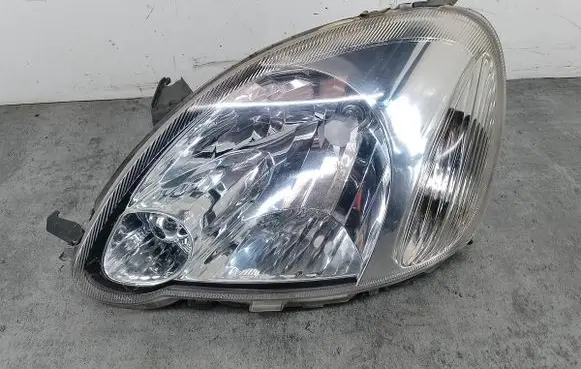 Toyota Yaris Headlight/headlamp 20A354