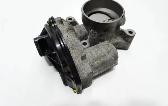 Ford Focus Throttle valve 4M5GFA