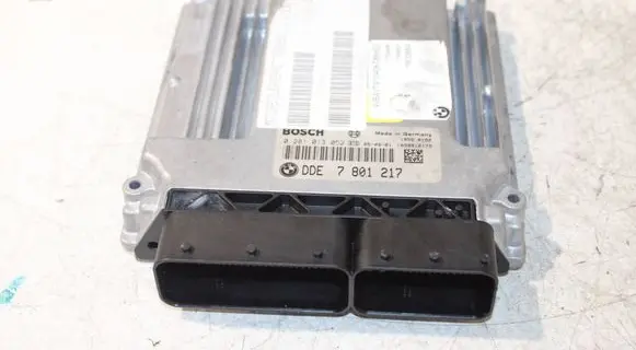 BMW 3 E90 E91 Engine control unit/module 7801217 0281013052