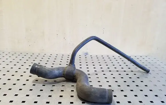 Audi A6 S6 C4 4A Engine coolant pipe/hose 4A0121101C