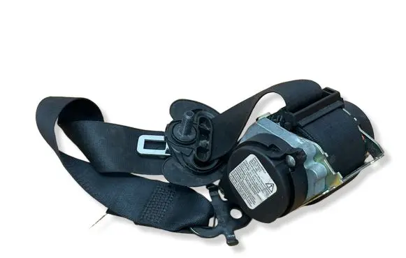 BMW 5 F10 F11 Front seatbelt 561079011