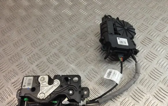 Tailgate/trunk/boot lift motor