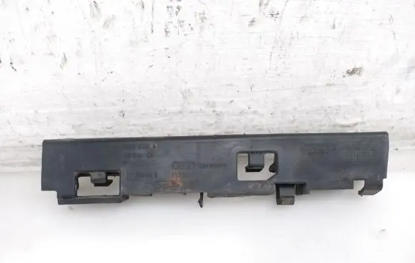 Audi A6 S6 C7 4G Front bumper mounting bracket 4G0853922B