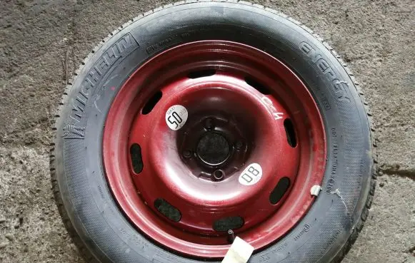 Citroen C4 I R15 spare wheel 
