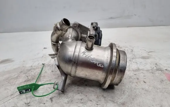 Skoda Fabia Mk3 (NJ) EGR valve cooler 04B131512D