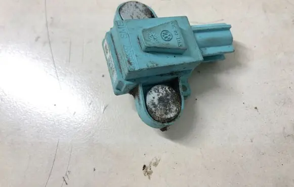 Audi A6 S6 C6 4F Airbag deployment crash/impact sensor 4F0955557