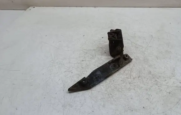 BMW 3 E90 E91 Fender mounting bracket 7058448