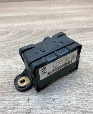 Volkswagen Golf V ESP acceleration yaw rate sensor 1K0907655D