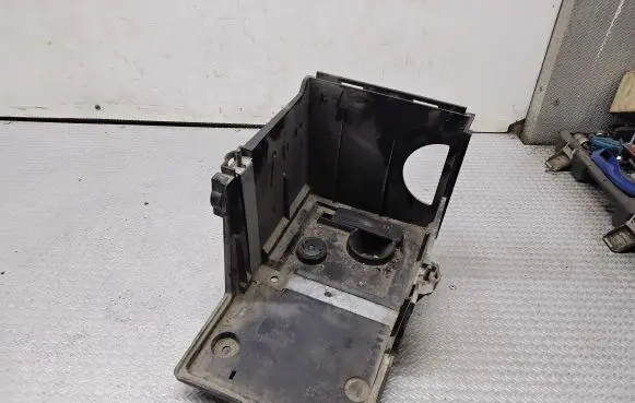 Volvo V50 Battery tray 3M5110723AB