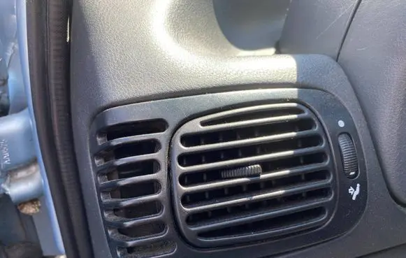 Tata Indica Vista II Dashboard side air vent grill/cover trim