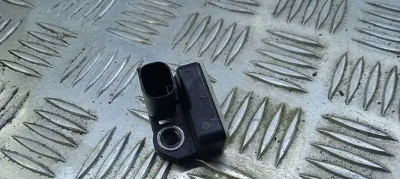 Mercedes-Benz E AMG W212 Airbag deployment crash/impact sensor A0055421218