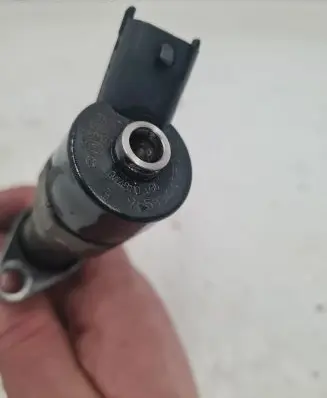 Peugeot 607 Fuel injector 9653344880