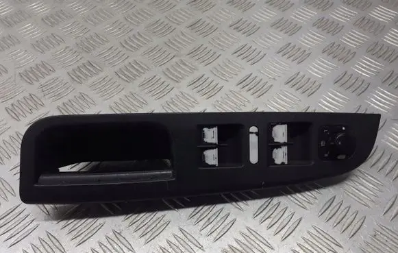 Volkswagen Golf V Electric window control switch 1K4868049B