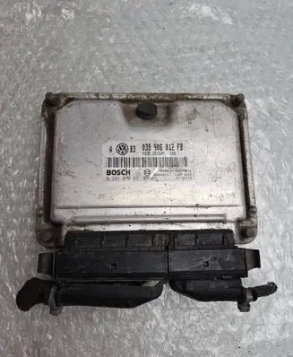 Volkswagen Golf IV Engine control unit/module 038906012FB 28SA5014 0281010651