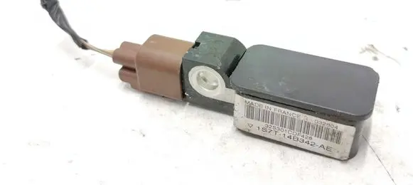 Ford Mondeo Mk III Airbag deployment crash/impact sensor 1S7T14B342AE