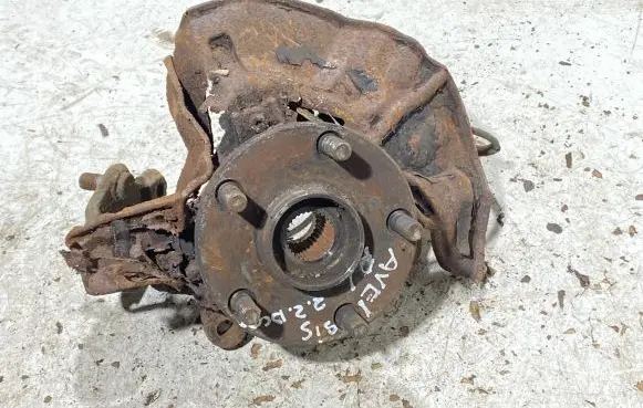 Toyota Avensis T250 Front wheel hub spindle knuckle