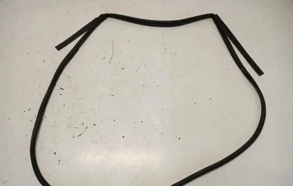 Rubber seal rear door